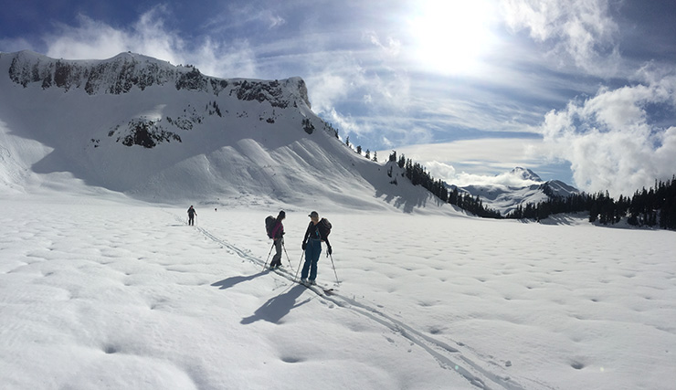 Backcountry skiing Table Mountain Mt. Baker